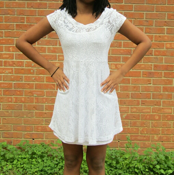 White Floral Dress - Picture 2 of 3